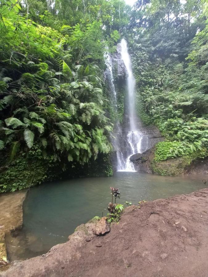 Munduk Tutub Waterfall View Exteriér fotografie
